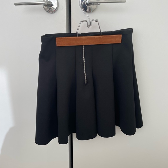 Top Shop Black Mini Skater Skirt - Picture 3 of 4